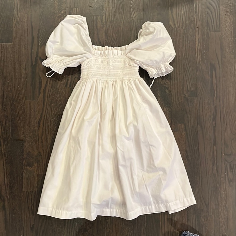 white dress